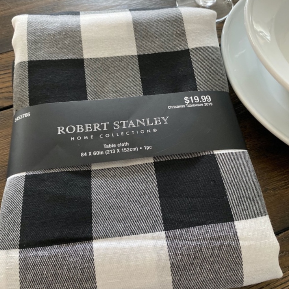 Black and White Checkered Tablecloth - 84x60in NWT